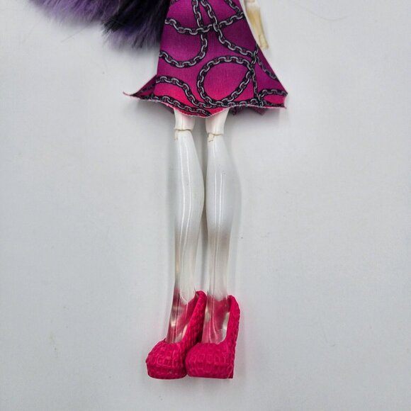 Monster High Ghoul Spirit Spectra Vondergeist Doll Mattel 2010 Read - Picture 14 of 16